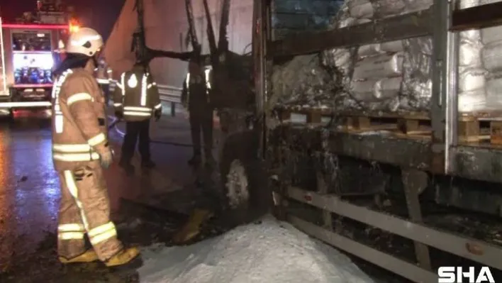 Kuzey Marmara Otoyolunda kimyasal yüklü kamyon alev alev yandı