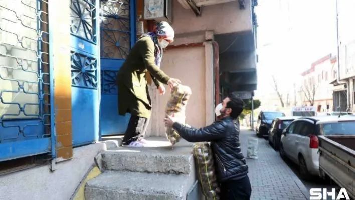 Bağcılar'da 10 bin aileye 200 ton patates yardımı