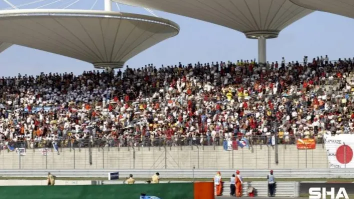 Formula 1'de seyircilere aşı formülü