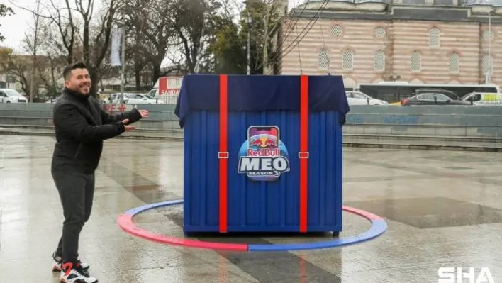 Red Bull M.E.O. için Air Drop Beşiktaş'a indi
