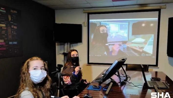 Sanal gerçeklik ile öğrenciler virüsün bulaşma ve tedavi süreçlerini öğreniyor