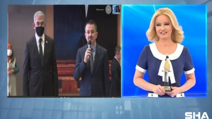 Tarım ve Orman Bakanı Pakdemirli'den Müge Anlı'ya anlamlı ödül