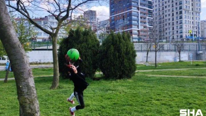 (Özel)Amatör kulüpleri virüsten kapanınca sporcu 1 yıldır parklarda idman yapıyor