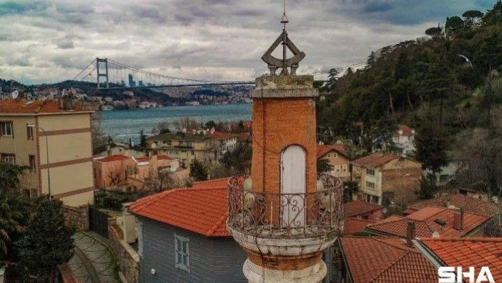 (ÖZEL) İstanbul'un simgelerinden olan 447 yıllık güneş saatli minare dikkat çekiyor