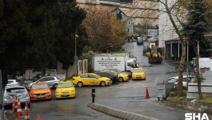 (Özel) Taksici esnafına yüzlerce araçlık konvoyla veda