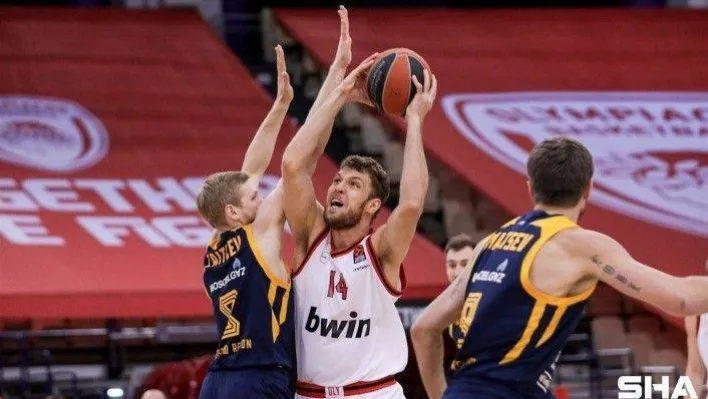 THY Euroleague'de son hafta MVP'si Sasha Vezenkov