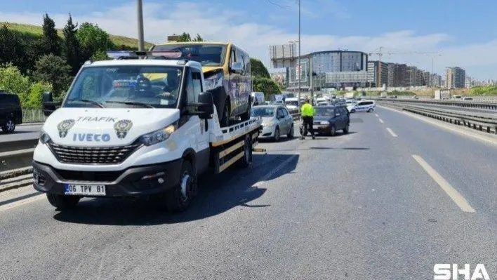 E-5'te meydana gelen kaza sonra yol trafiğe kapandı