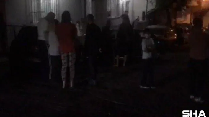 Küçükçekmece'de alkollü sürücü park halindeki araca çarptı