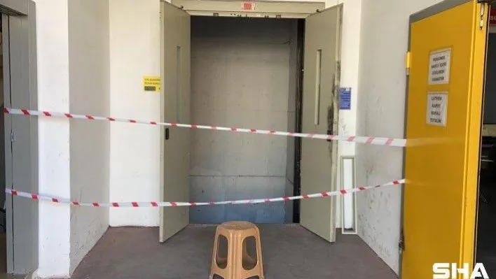 (Özel) Asansör boşluğuna düşen adam hayatını kaybetti