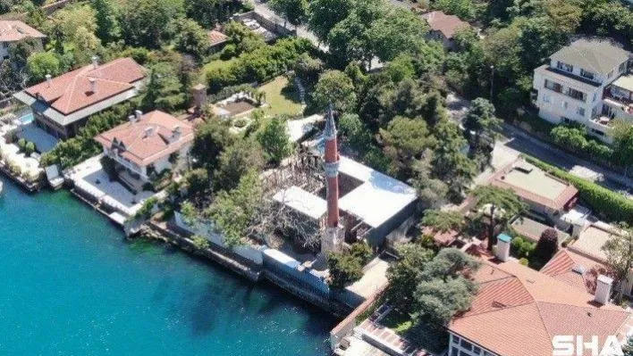 (Özel) Üsküdar'da yanan Tarihi Vaniköy Camii'nin son hali böyle görüntülendi