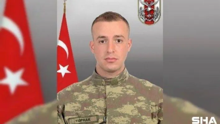 Şehit er Müslüm Toprak son yolculuğuna uğurlandı