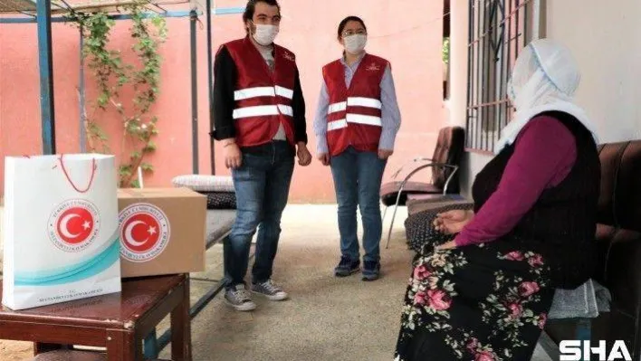 Sultanbeyli'de Vefa ekipleri kısıtlama günlerinde yaşlı ve ihtiyaç sahibi vatandaşları yalnız bırakmıyor