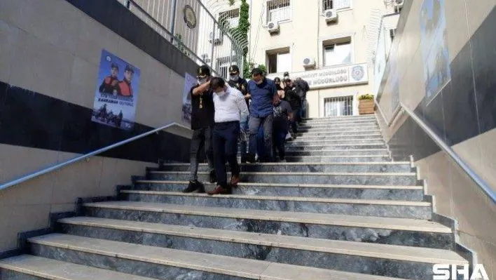 Çinli iş adamına gasp dehşeti: İş adamının üzerindeki 4 külçe altını çaldılar