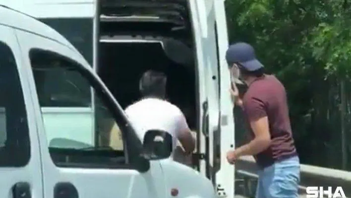 (Özel) İstanbul'da, onlarca koyunu kapalı bagajda havasız bırakarak taşıdı