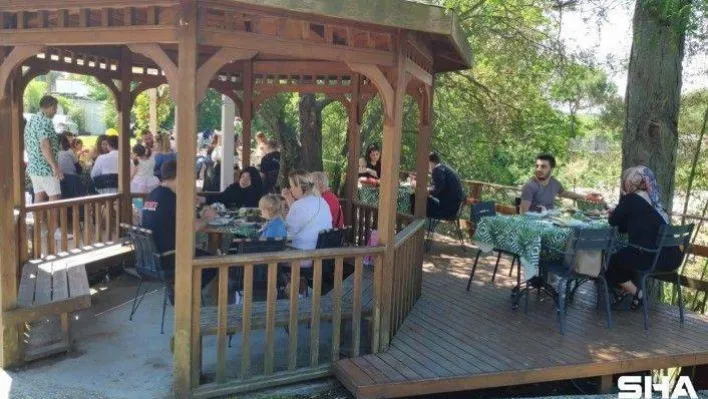 (Özel) Kısıtlamasız ilk cumartesi günü vatandaşlar kafeteryalara akın etti