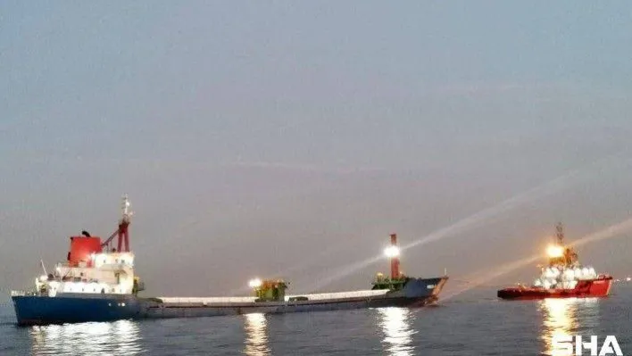 Sivriada açıklarında arızalanan gemi Kıyı Emniyeti tarafından kurtarıldı