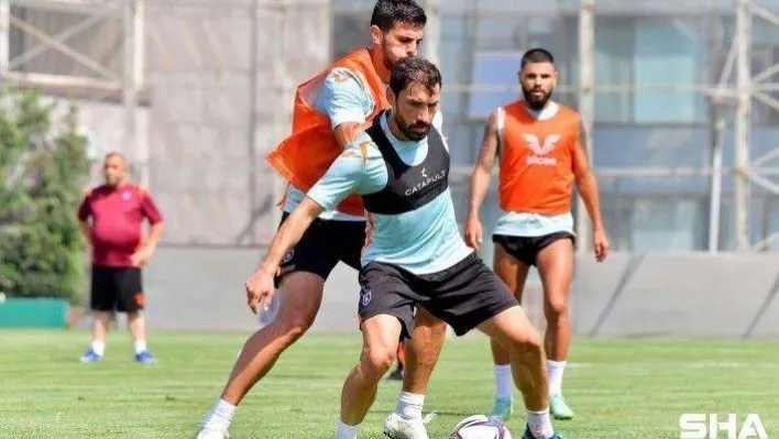 Başakşehir'de Crivelli kondisyoner eşliğinde çalıştı