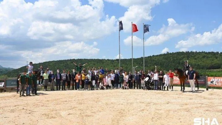 Jumping Tabiat birbirinden heyecanlı yarışlara sahne oldu