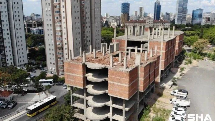 Ataşehir'de hayalet bina: 35 yıldır bitmeyen inşaat