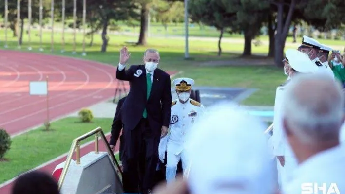 Cumhurbaşkanı Erdoğan: &quotArtık İHA'larımız, SİHA'larımız, Akıncı'larımız var kapılarda dilenci değiliz&quot