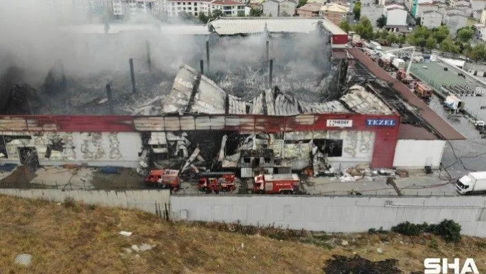 Esenyurt'ta yangın 5 saat sonunda kontrol altına alındı