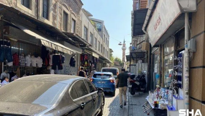 (Özel) Bu mahallenin nüfusu gece 12, gündüz 200 bin kişi