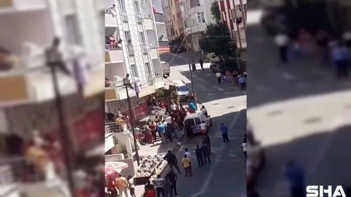 (Özel) Esenyurt'ta iki ailenin çöp dökme kavgası kamerada