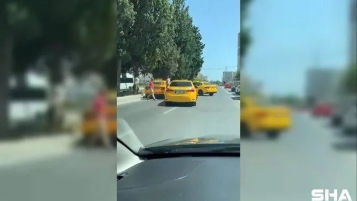 (ÖZEL) Taksiciler kadın sürücü adayının yolunu kesti, dehşeti yaşattı