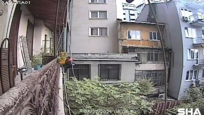 (Özel) Taksim'de akılalmaz olay: Tarihi şamdanı çalıp hurda fiyatına sattı