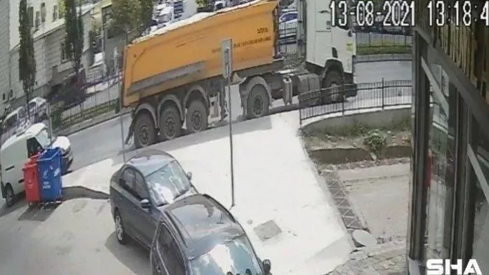 Sultangazi'de cuma namazına giderken aracın altına sıkışan çocuk hayatını kaybetti