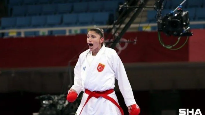 Tokyo Olimpiyat Oyunları kadınlar kumite 61 kiloda milli karateci Merve Çoban, yarı finalde Sırbistan'dan Jovana Prekovic'e 2-0 mağlup oldu. Merve bronz madalyanın sahibi oldu.