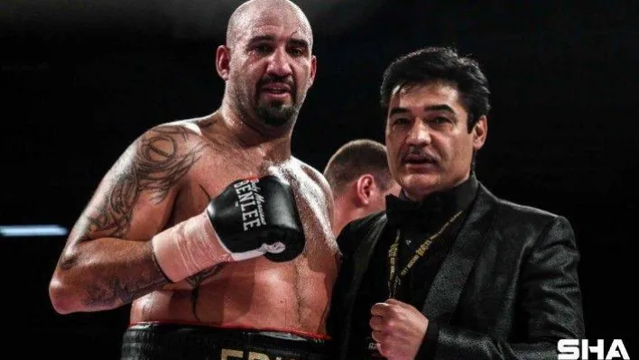 Erken Teper, yenilgisiz boksör Arslanbek Makhmudov ile karşılaşacak