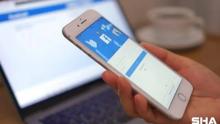 Facebook kullanıcıları mobil cihazları tercih ediyor