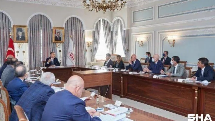 İstanbul Valisi Yerlikaya, devlet üniversitesi rektörleri ile bir araya geldi