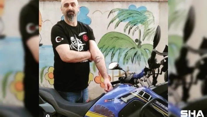 (Özel) Kartal'da öğrencilere çarpmamak için duran motosikletliye alkollü sürücü çarptı