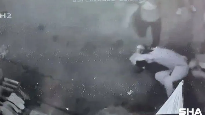 (Özel) Taksim'de Yiğit Marcus Aral'ın öldüresiye dövüldüğü anlar kamerada