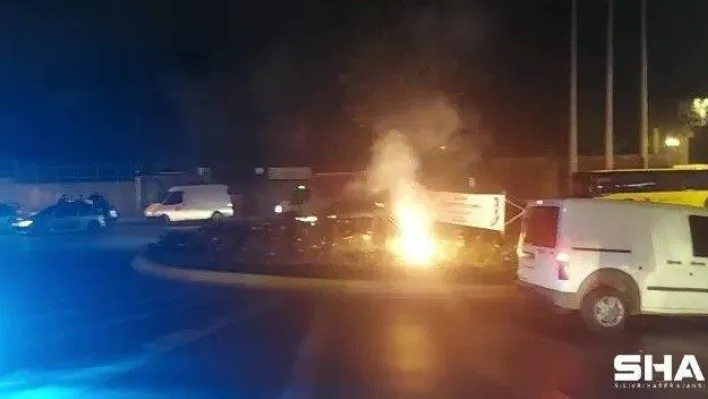 Ataşehir'de trafiğin ortasında atılan havai fişekler korkuttu