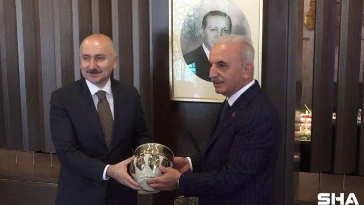 Bakan Karaismailoğlu, Başkan İsmet Yıldırım'ı ziyaret etti