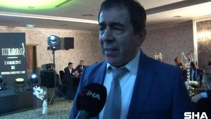 Dr. Mehmet Yavuz Yılın Nöroloji Uzmanı Ödülüne layık görüldü