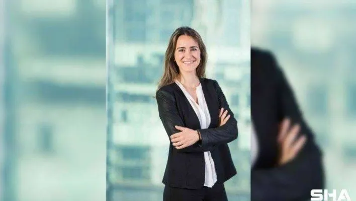 Esra Eczacıbaşı Coşkun'a 'Yılın Dijital Dönüşüm Lideri' ödülü