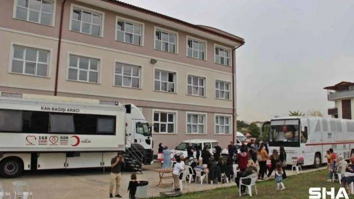 Kan stokların yüzde 1'in altına düşünce devreye ilköğretim öğrencileri girdi