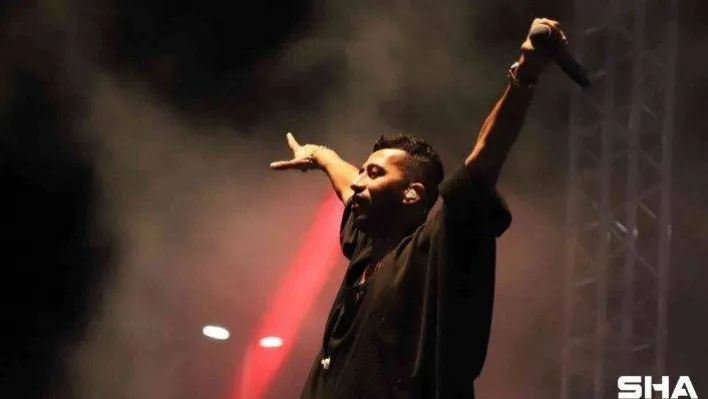 Kartal'da Cumhuriyet Bayramı kutlamalarında Gazapizm fırtınası esti