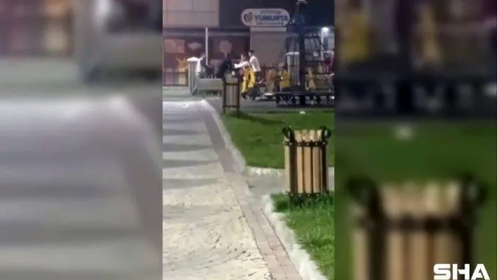 Küçükçekmece'de 5 kişi tartıştıkları kişiyi böyle dövdü