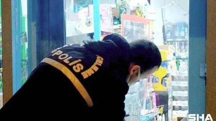 Markete kilitlenen hırsız eliyle camı kırıp kaçtı