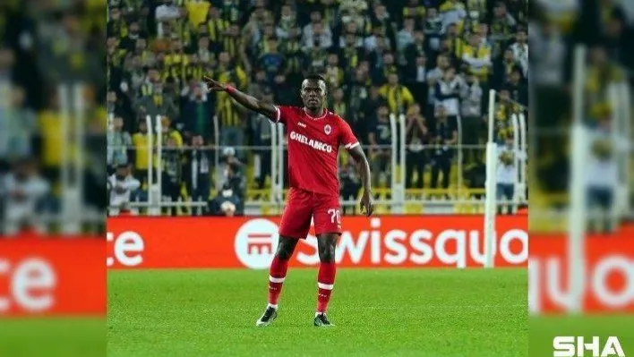 UEFA Avrupa Ligi: Fenerbahçe: 1 - Royal Antwerp: 1 (Maç devam ediyor)