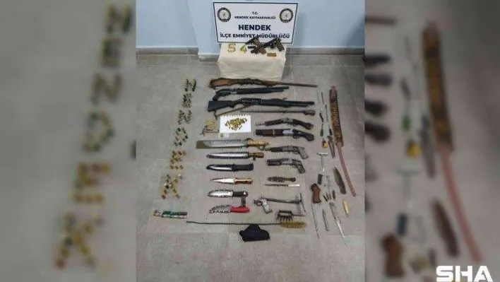 Uzun süredir takipte olan şüphelinin evinden cephanelik çıktı