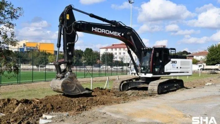 Yağmur suyu hatları elden geçiriliyor