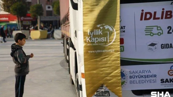 11 tır dolusu yardım İdlib'e dualarla uğurlandı