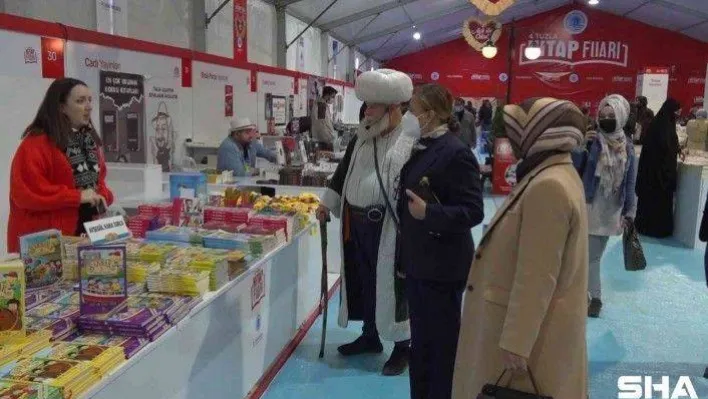 AK Parti Milletvekili Av. Belma Satır: 'Sağlık çalışanlarımıza verilen hediye kitap çeki çok anlamlı'