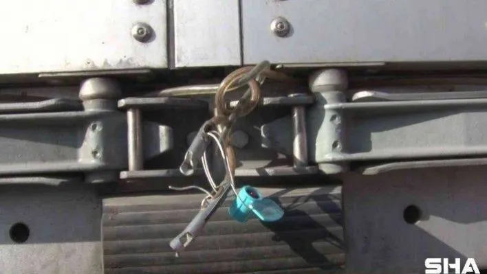 Avrupa hayali kuran kaçak göçmenlerin 'halat kesmeli' kaçış yöntemi